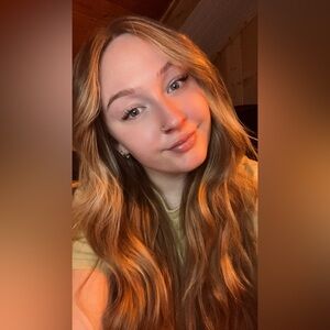 Meet your Posher, Rebekah